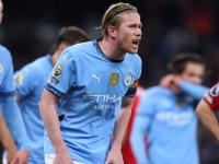 关于德布劳内头球破门+点球绝杀，莱比锡遭遇联赛三连败的信息