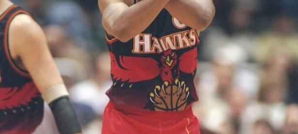 包含蒂姆迎来十五赛季高光表现，老鹰球迷沸腾！的词条